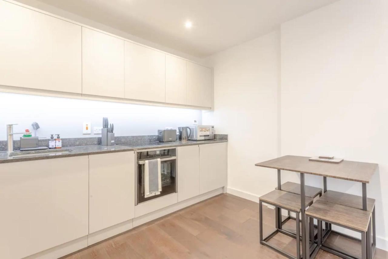 Ferienwohnung Modern Flat In The Heart Of West London Exterior foto